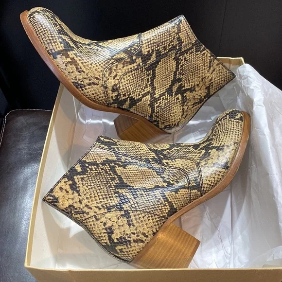 New A.P.C .Style F5-1008 ankle boots SNAKE MUTICO tan size 9 ⭐️⭐️⭐️⭐️⭐️ - Picture 3 of 17